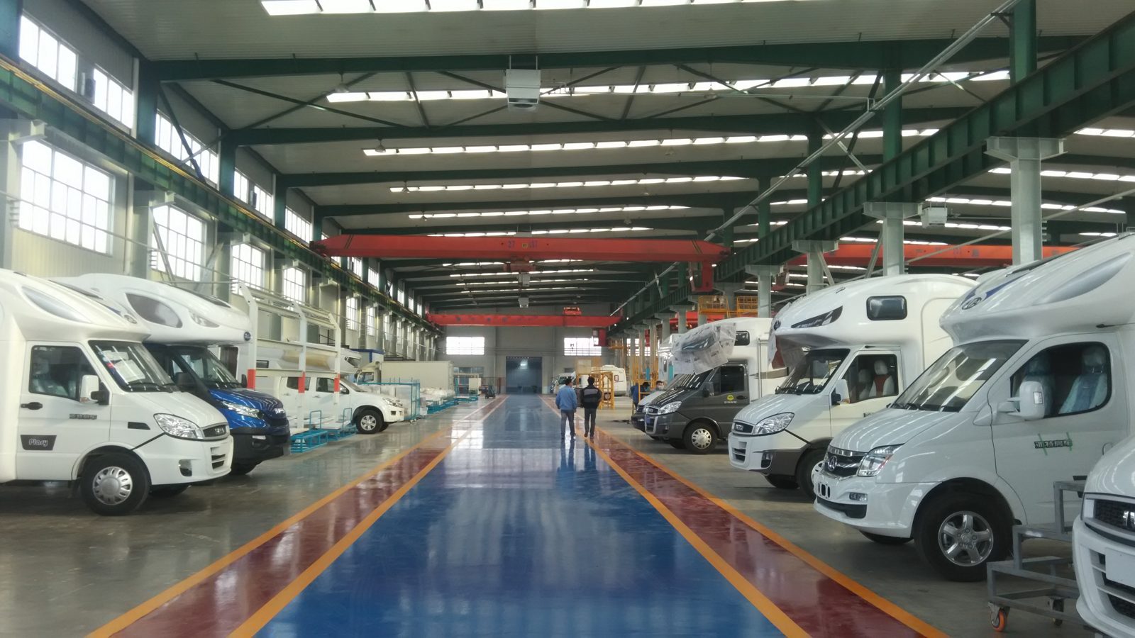 heating a vehicle workshop and automotive plant with Mycond OXA units