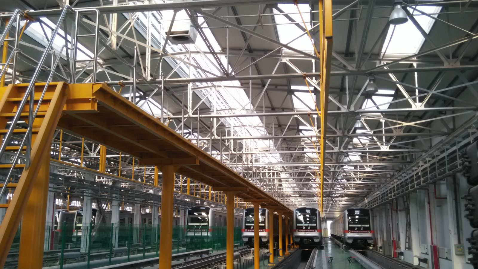 heating a depot and station with ceiling-mounted Mycond OXA units