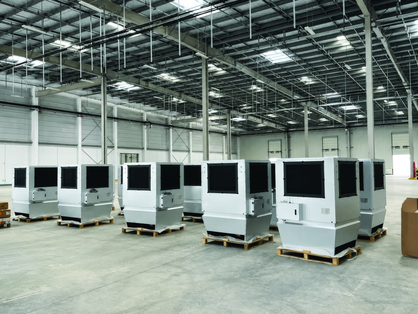 Warehouse heat load calculation: the formula, the coefficients and a worked 3,000 m² example